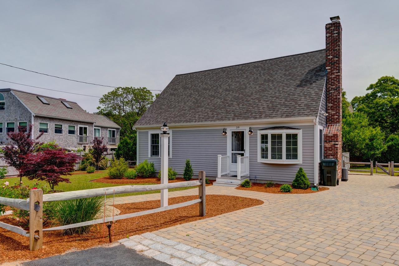 South Chatham Sunshine Exterior photo